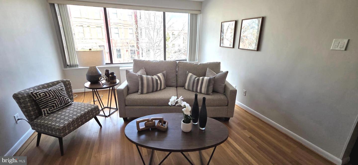 305 C St Ne #202 Property Photo 8
