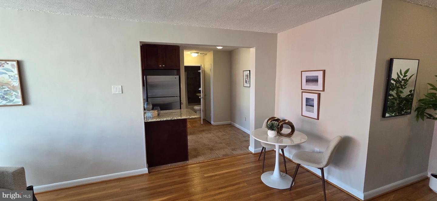 305 C St Ne #202 Property Photo 9