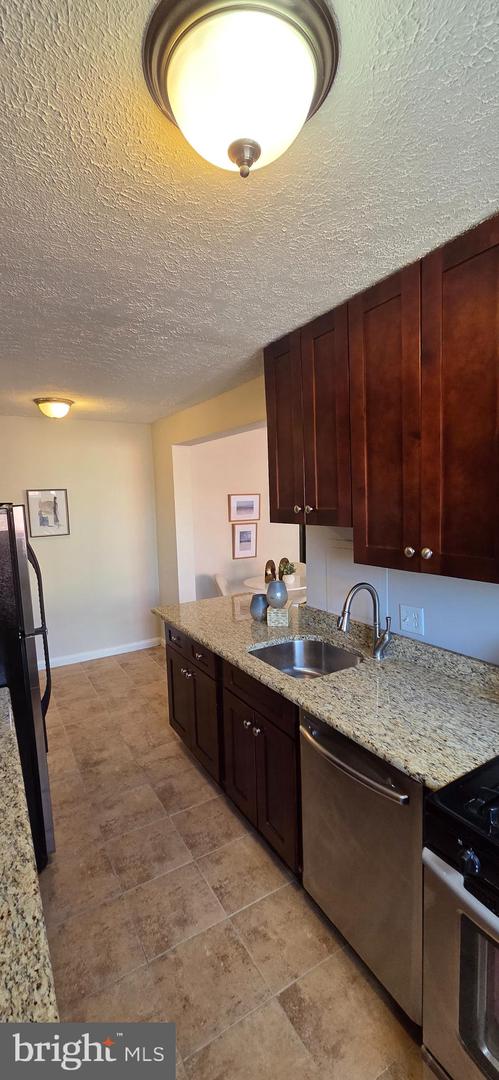 305 C St Ne #202 Property Photo 14