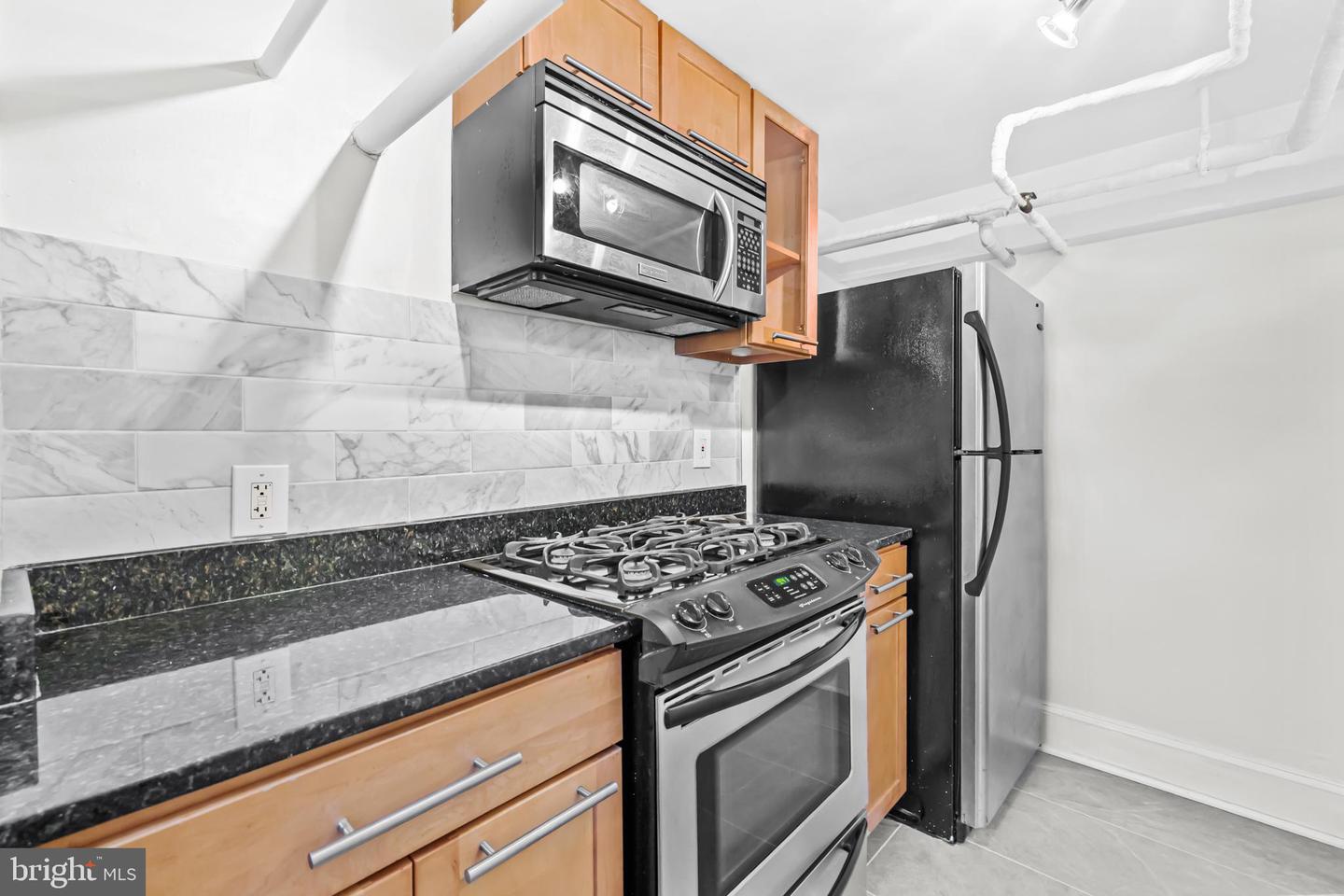 3001 Porter St Nw #100 Property Photo 13
