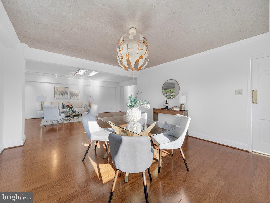 4201 Cathedral Ave Nw #905w Property Photo 2