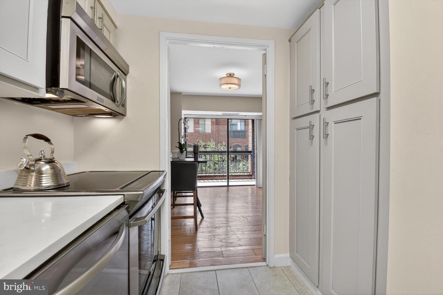 3225 Grace St Nw #101 Property Photo 14