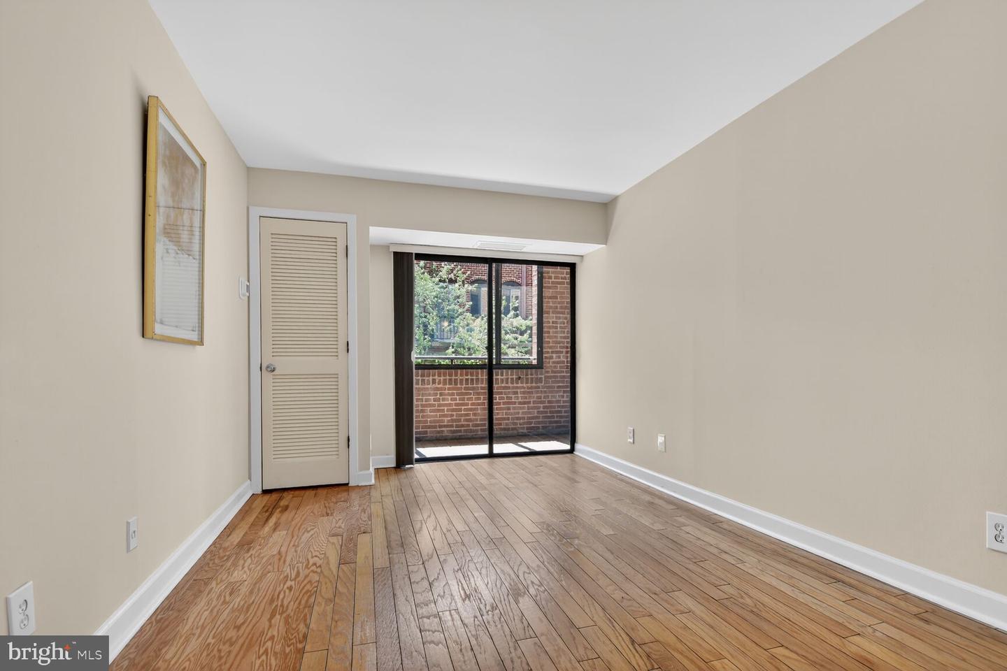 3225 Grace St Nw #101 Property Photo 22
