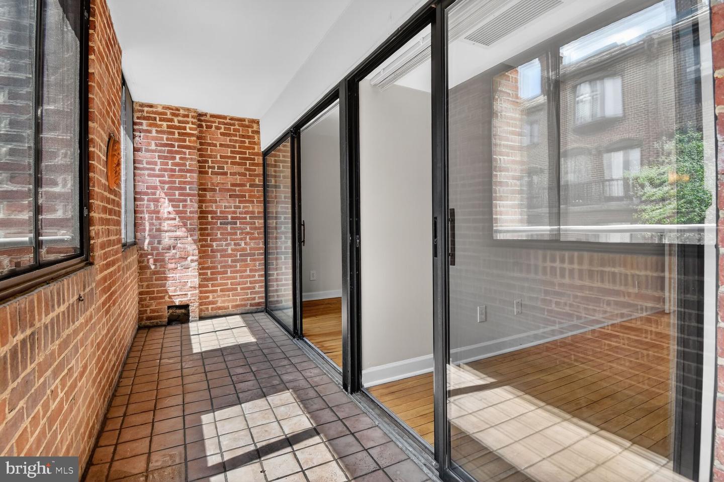 3225 Grace St Nw #101 Property Photo 25