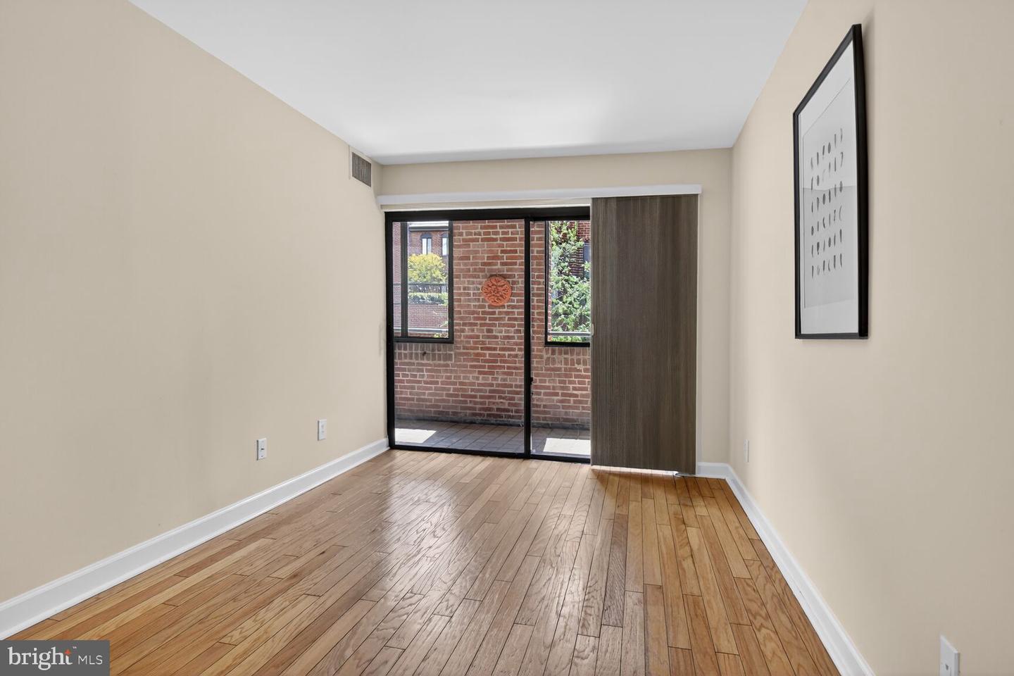 3225 Grace St Nw #101 Property Photo 28