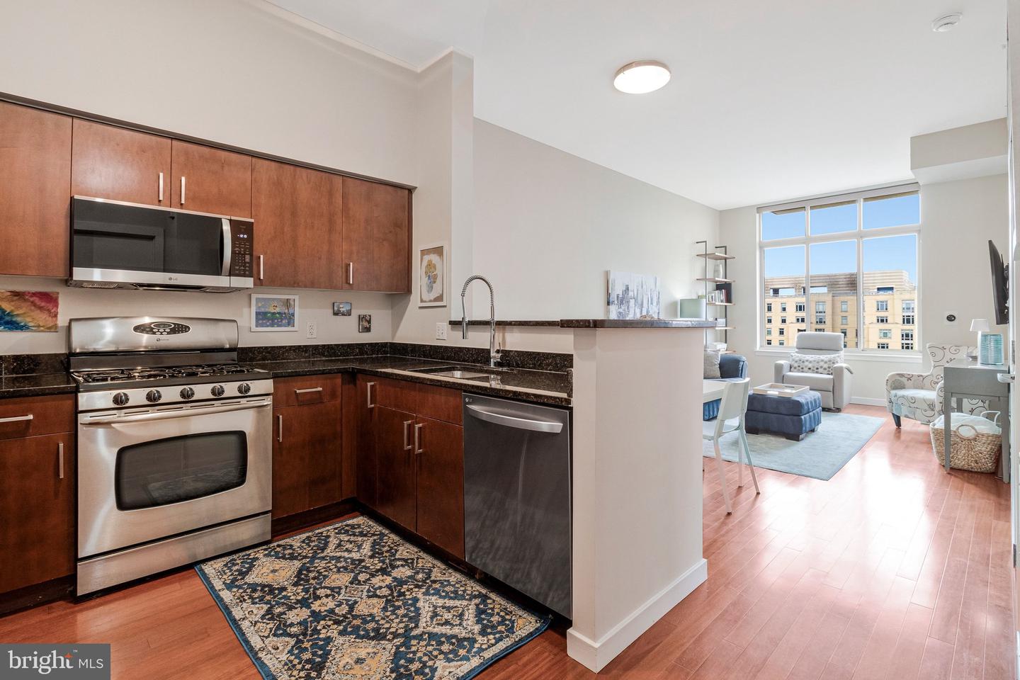 1000 New Jersey Ave Se #ph12 Property Photo 1