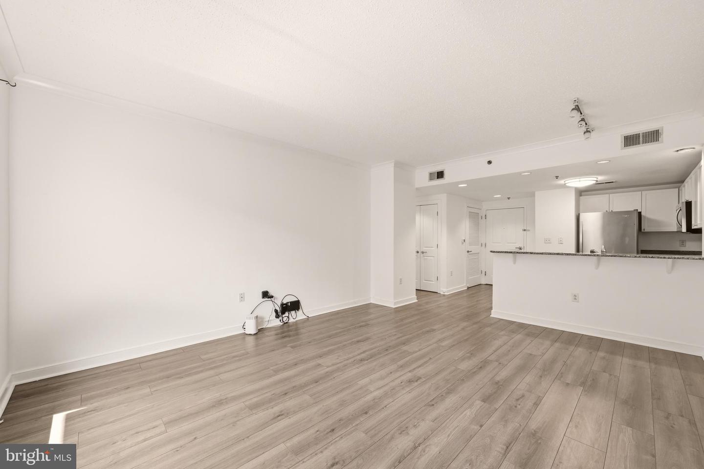 777 7th St Nw #1017 Property Photo 11
