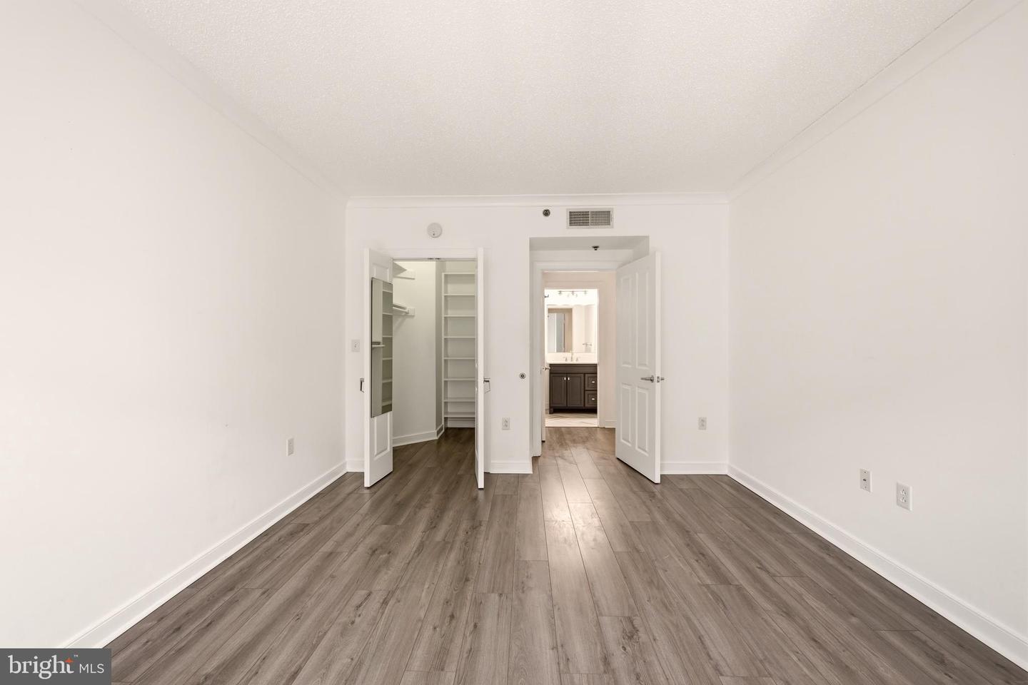 777 7th St Nw #1017 Property Photo 12