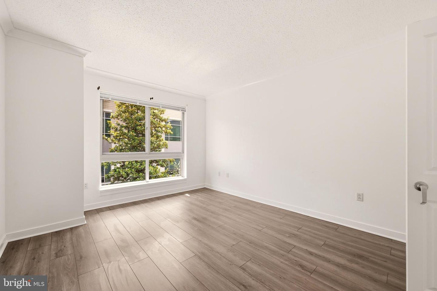 777 7th St Nw #1017 Property Photo 13