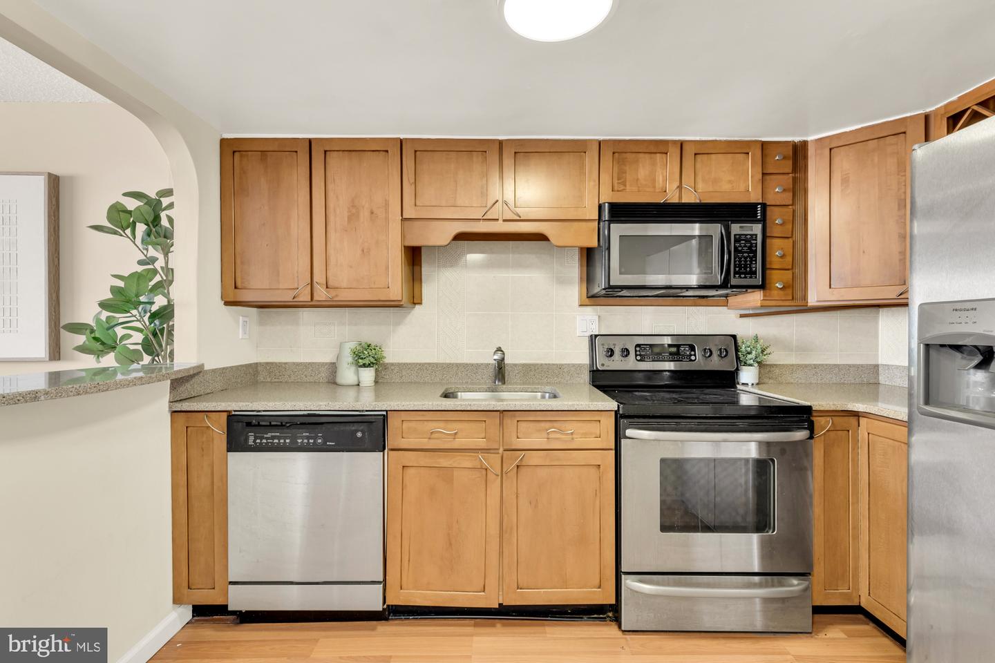 1325 18th St Nw #1010 Property Photo 7