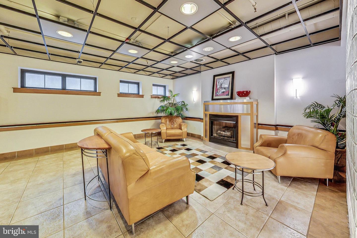 2328 Champlain St Nw #202 Property Photo 4