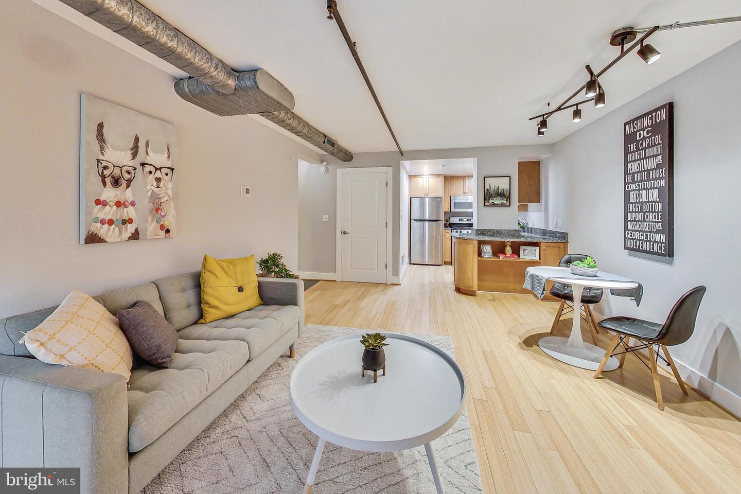 2328 Champlain St Nw #202 Property Photo 11