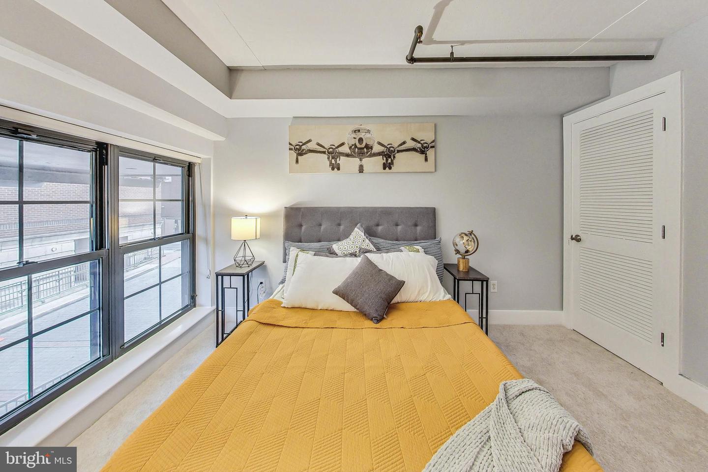 2328 Champlain St Nw #202 Property Photo 16