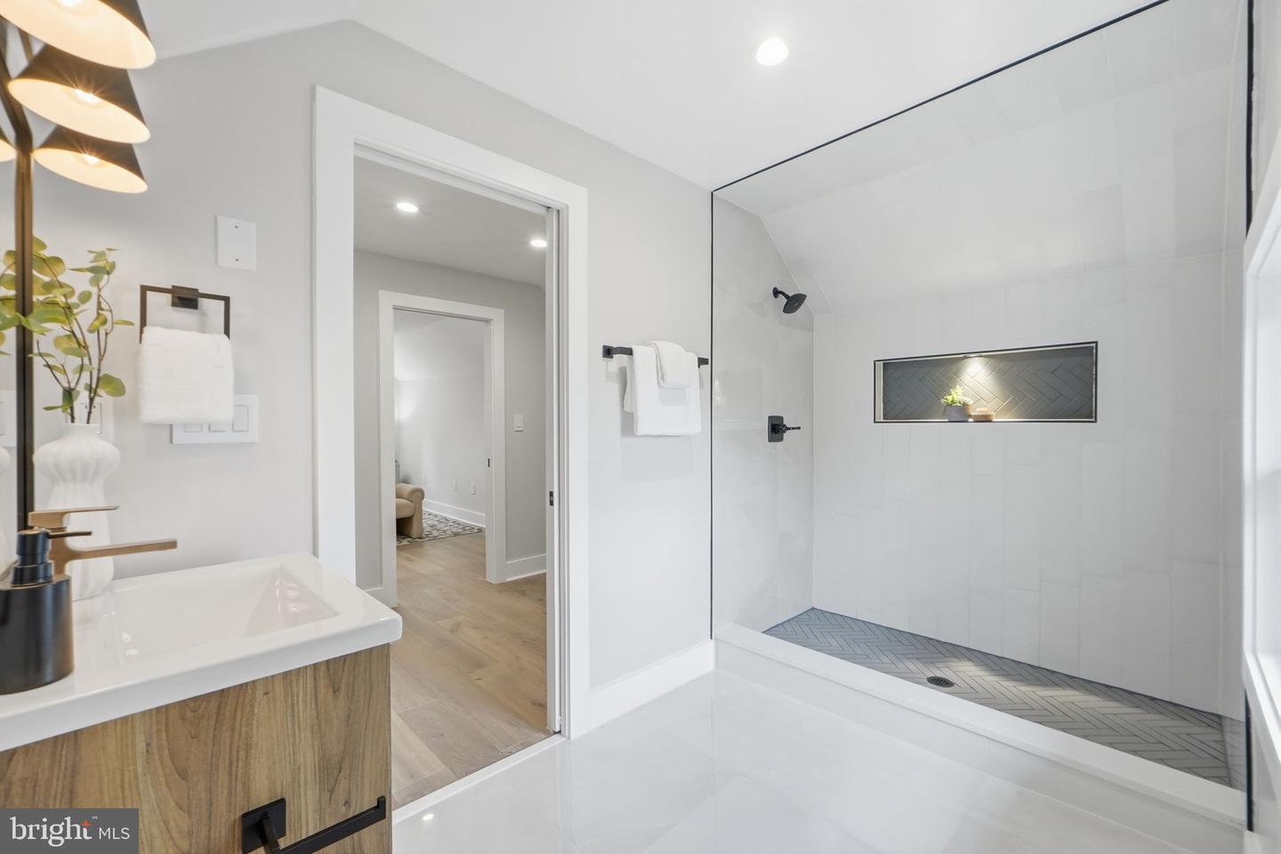 3740 Kanawha St Nw Property Photo 35