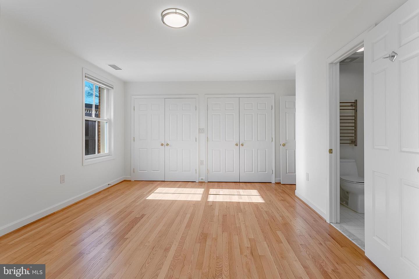 4709 Foxhall Cres Nw Property Photo 43