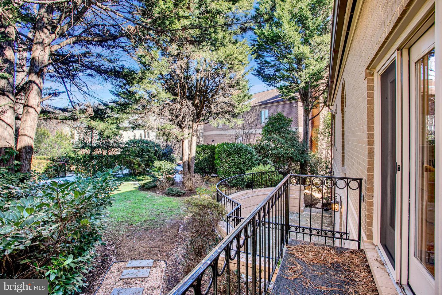 4709 Foxhall Cres Nw Property Photo 49