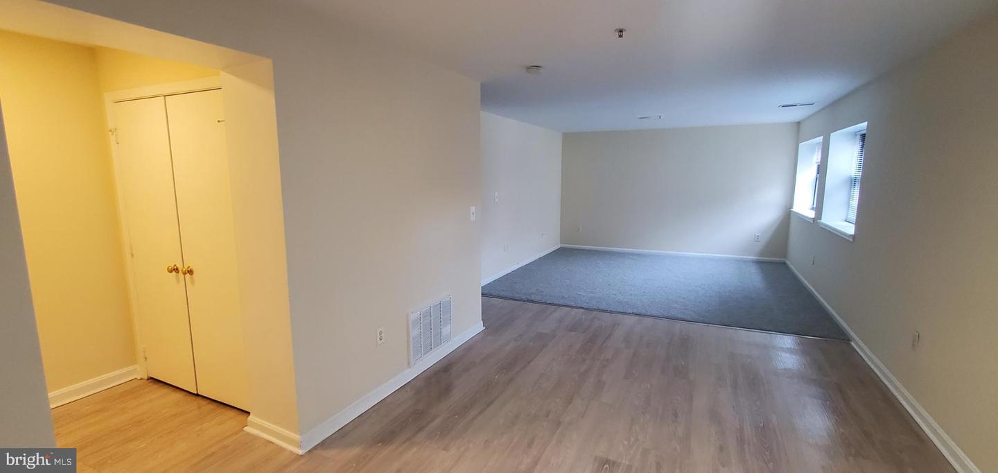 1429 Girard St Nw #205 Property Photo 6
