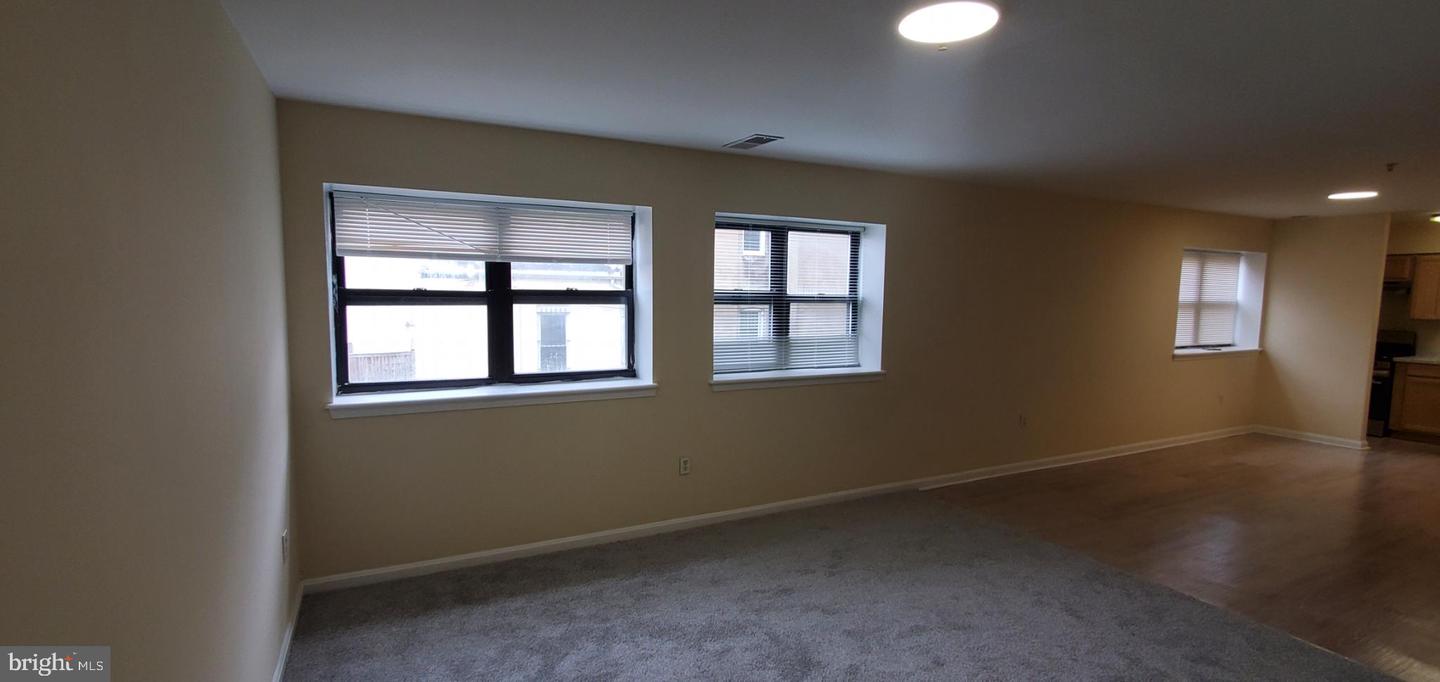 1429 Girard St Nw #205 Property Photo 14