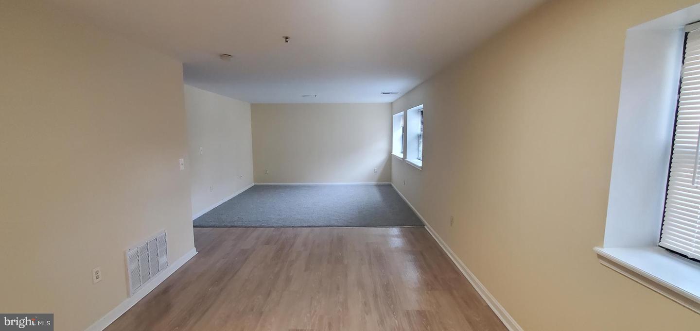 1429 Girard St Nw #205 Property Photo 15
