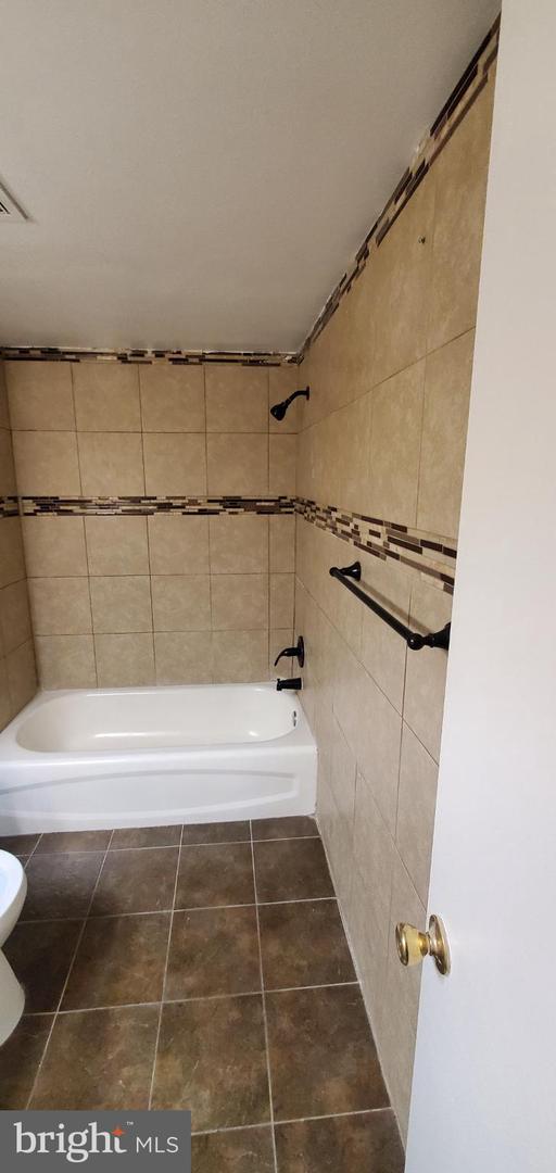 1429 Girard St Nw #205 Property Photo 18