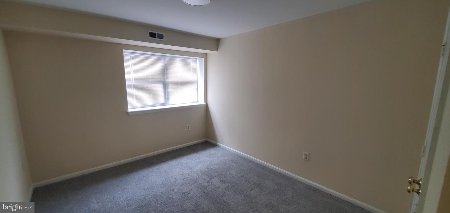 1429 Girard St Nw #205 Property Photo 30