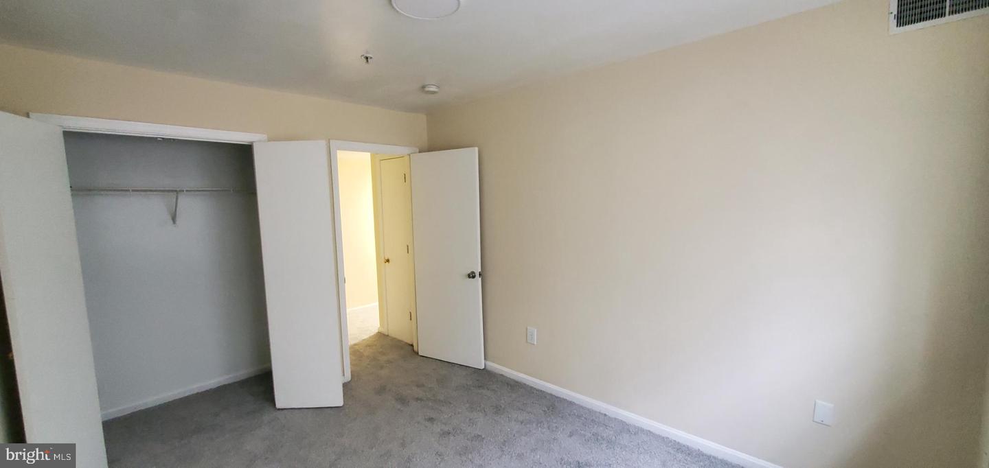 1429 Girard St Nw #205 Property Photo 34
