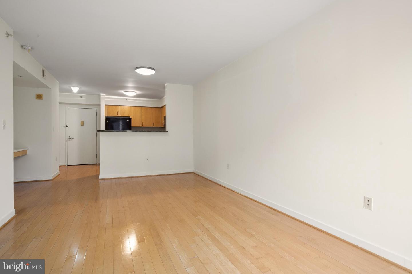 1000 New Jersey Ave Se #908 Property Photo 7