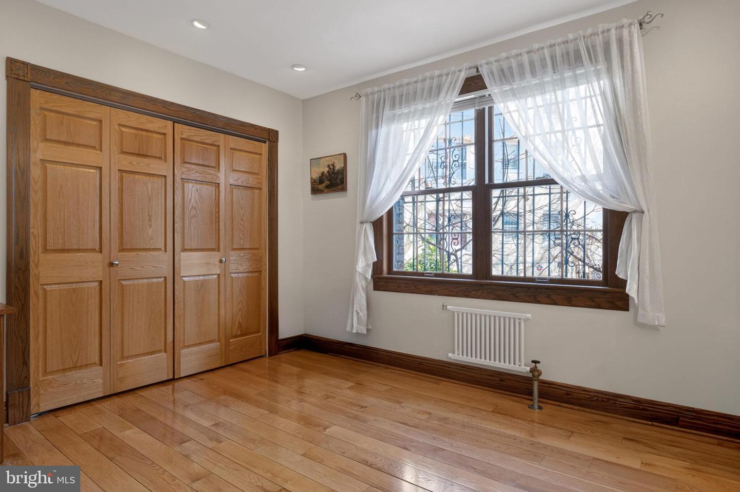 1860 Clydesdale Pl Nw #105 Property Photo 19