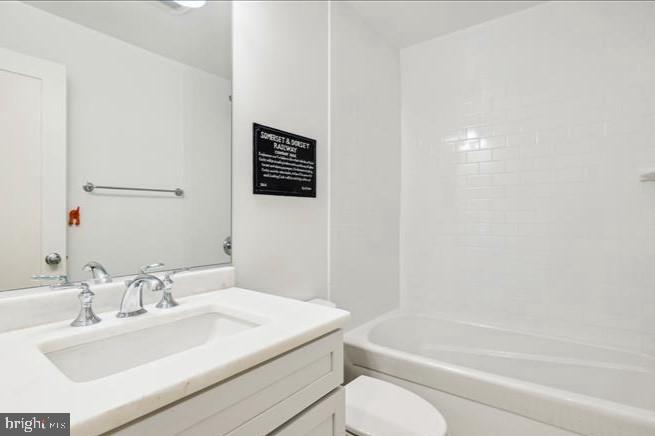1340 Nicholson St Nw #2 Property Photo 24