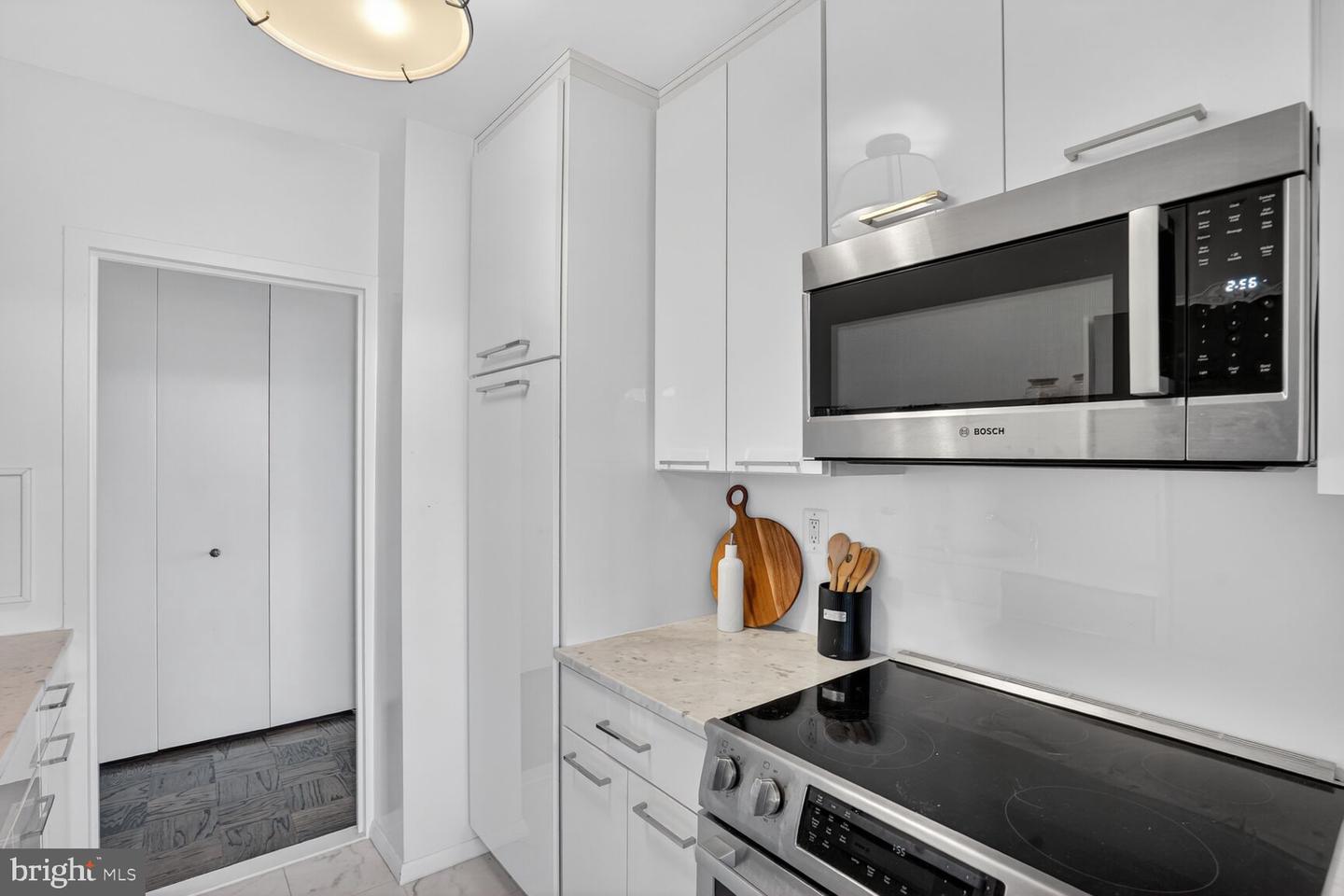 4101 Cathedral Ave Nw #1107 Property Photo 18