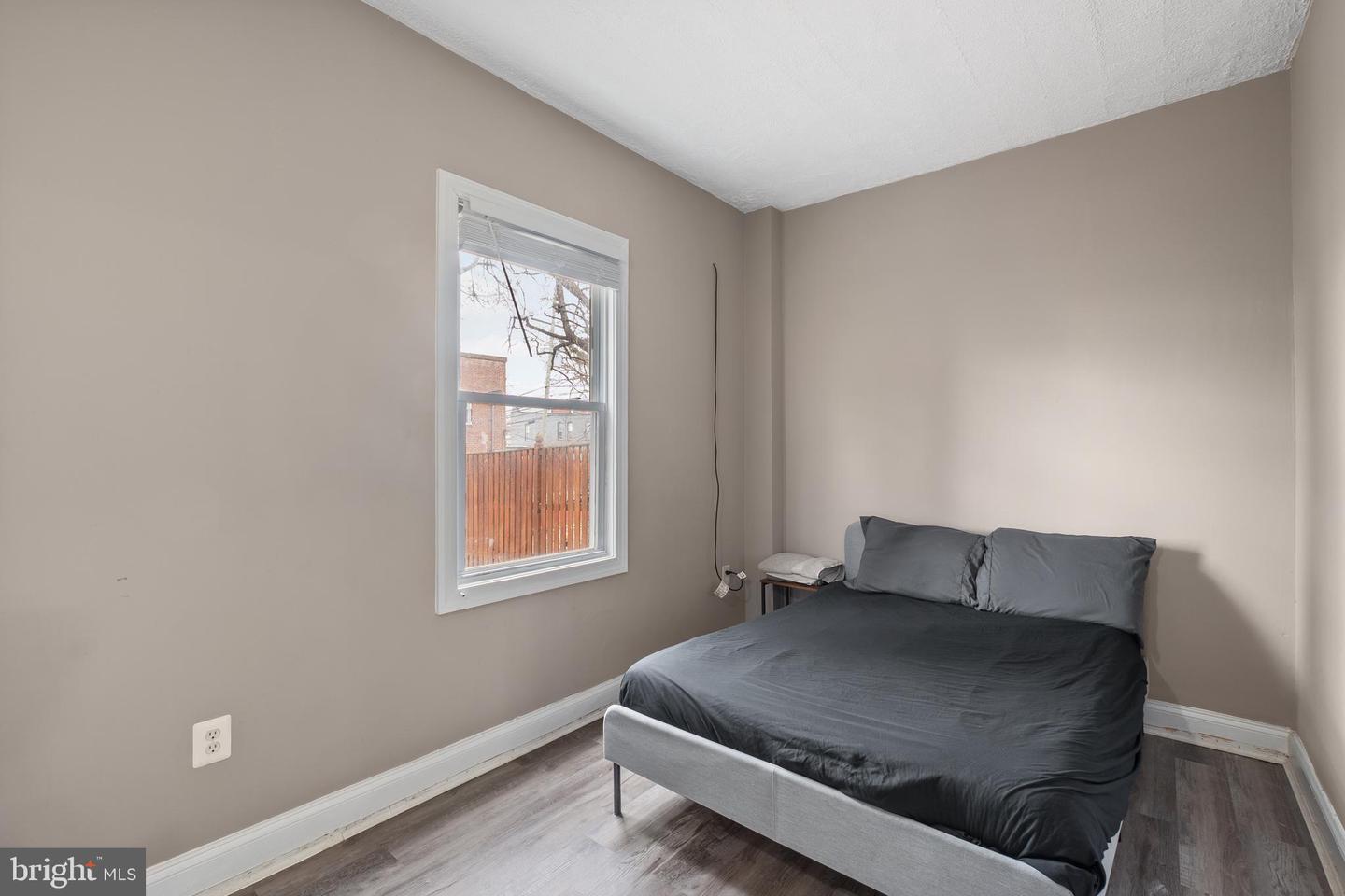 1526 V St Se #2 Property Photo 10