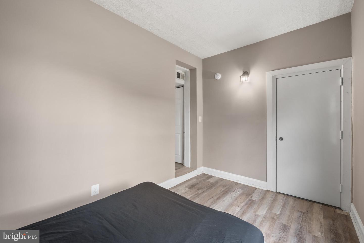 1526 V St Se #2 Property Photo 11