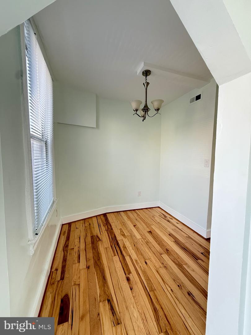 528-530 Hobart Pl Nw Property Photo 28