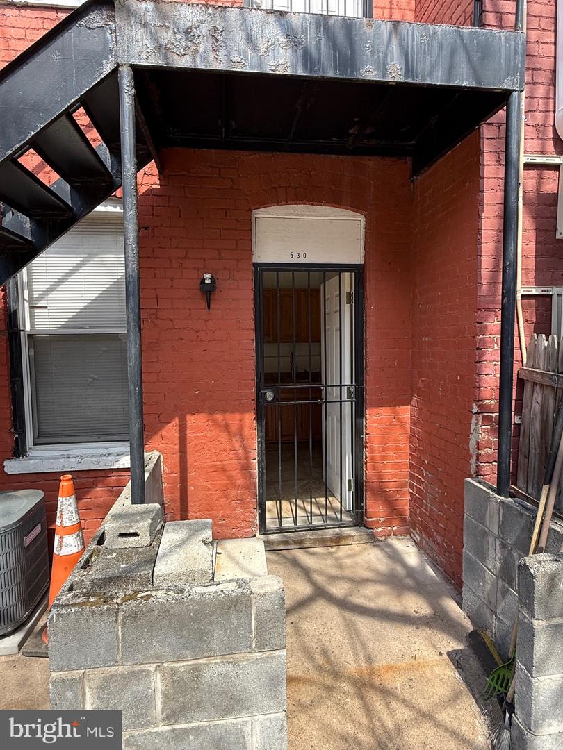 528-530 Hobart Pl Nw Property Photo 42