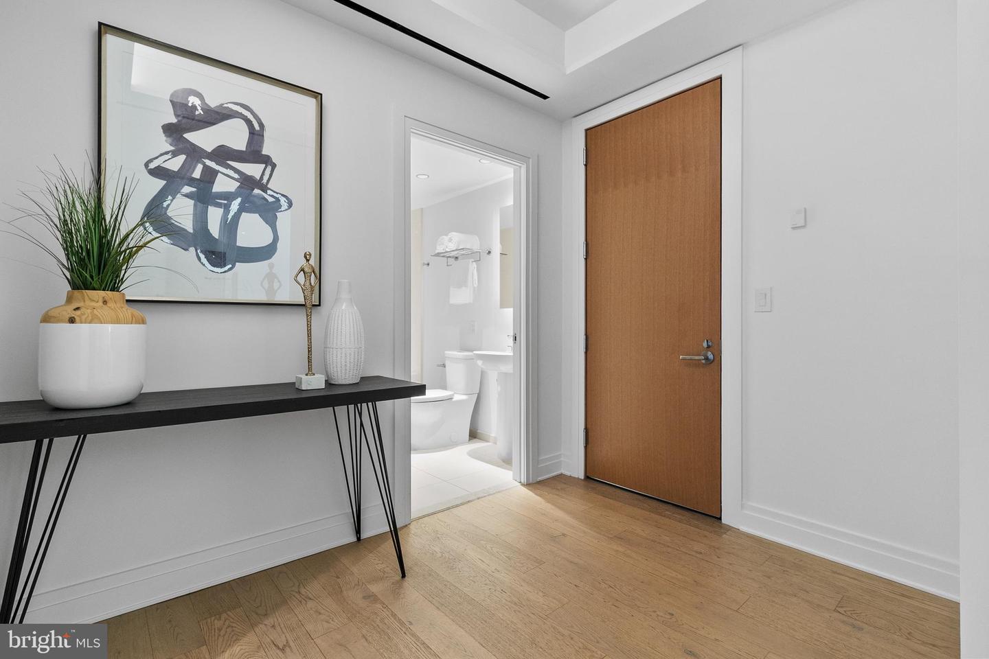 2501 M St Nw #t06 Property Photo 15