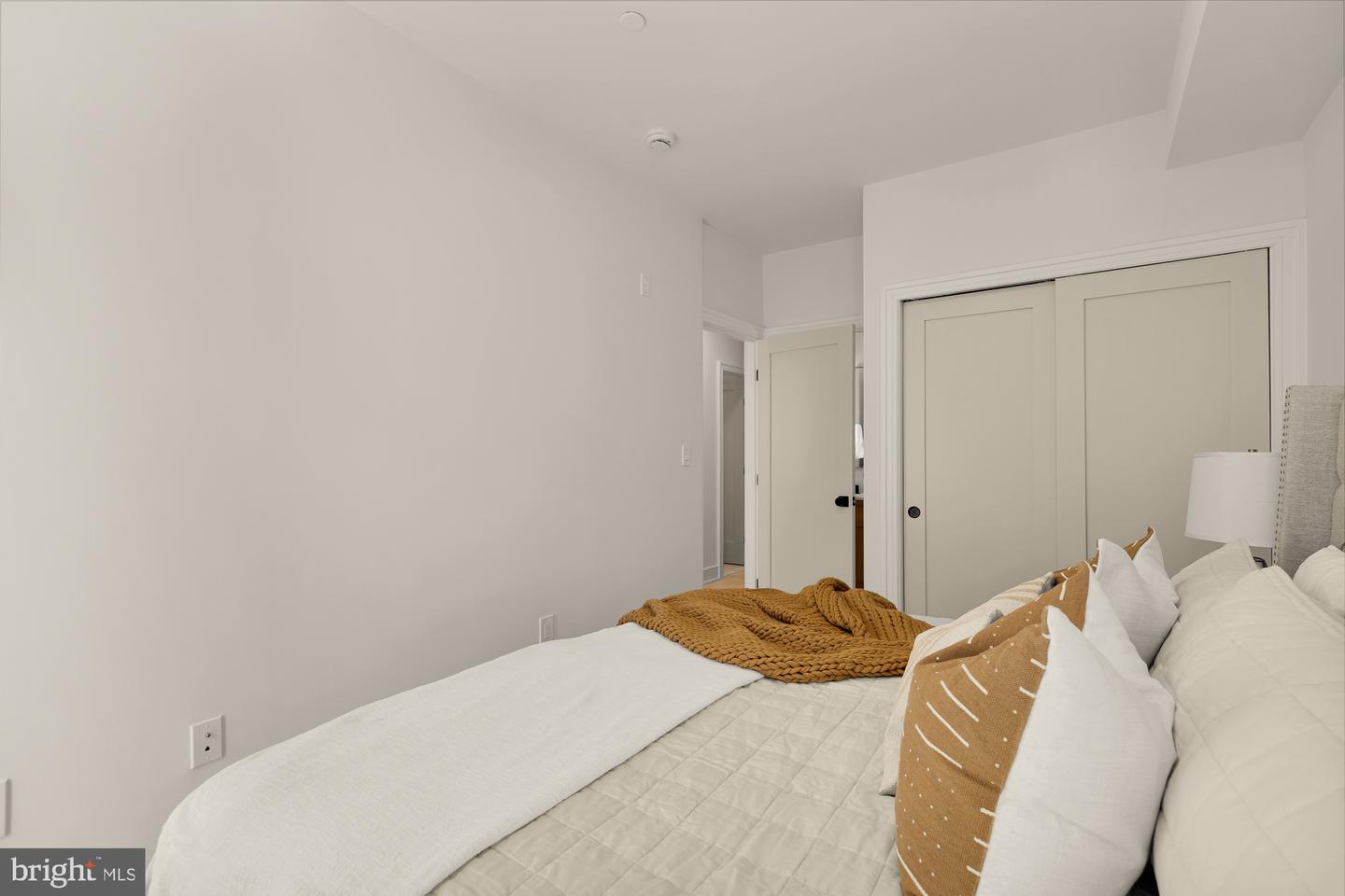 1463 Harvard St Nw #5 Property Photo 20