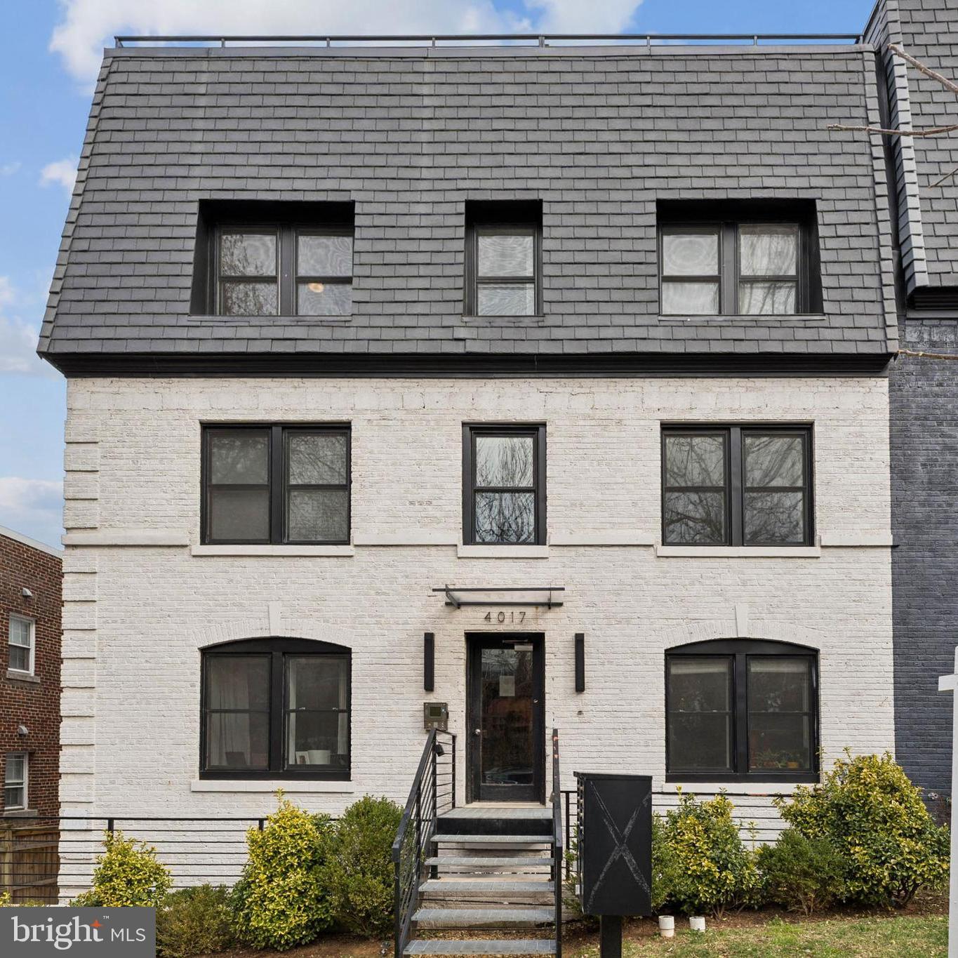 4017 Davis Pl Nw #7 Property Photo 1