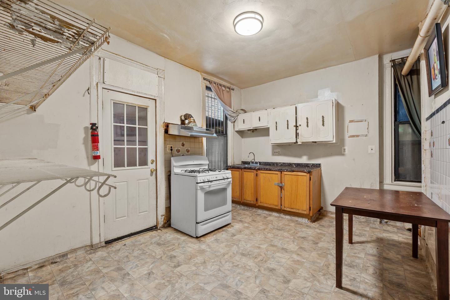 1524 6th St Nw Property Photo 7