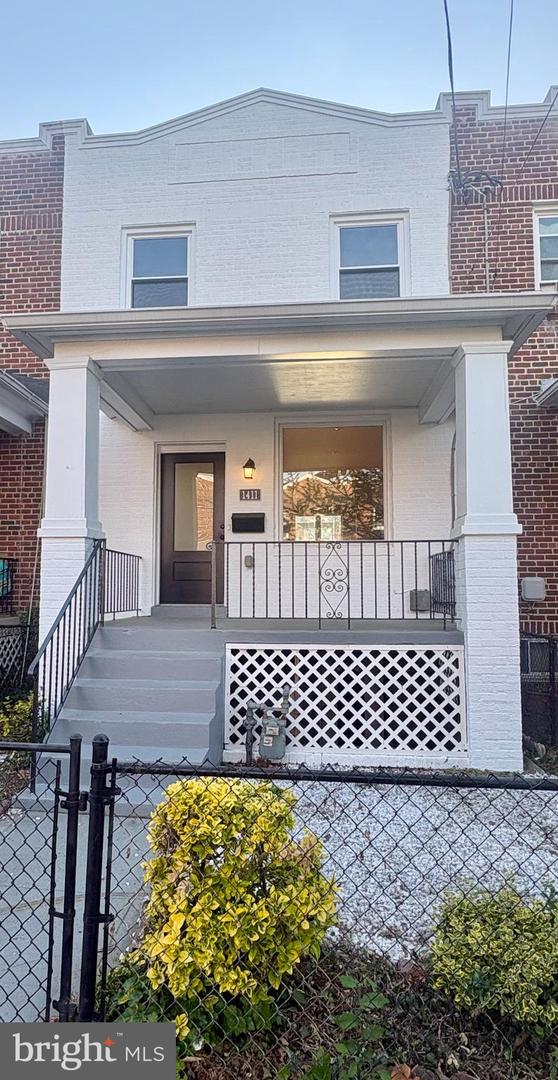 1411 18th Pl Se Property Photo 2