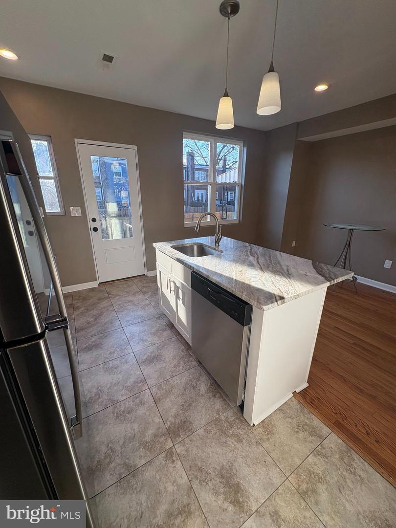 1411 18th Pl Se Property Photo 5