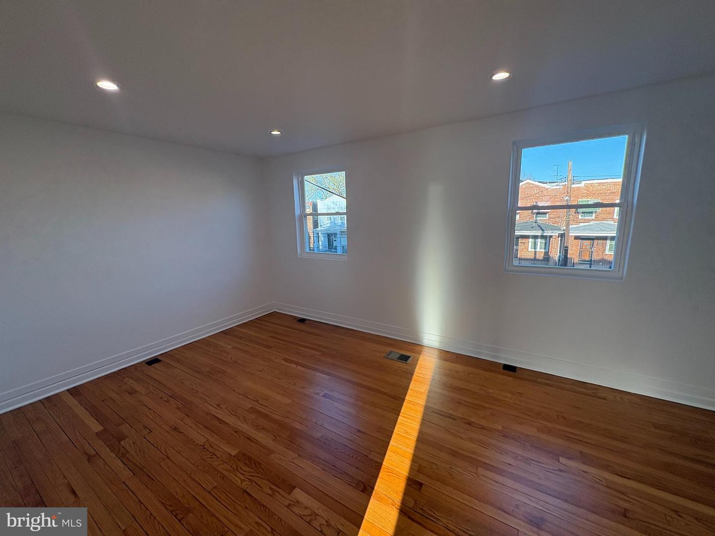 1411 18th Pl Se Property Photo 6