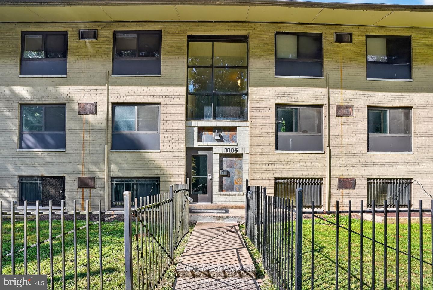 3105 NAYLOR RD SE #201 Property Photo 1