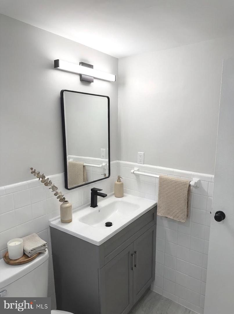 2710 Macomb St Nw #204 Property Photo 3