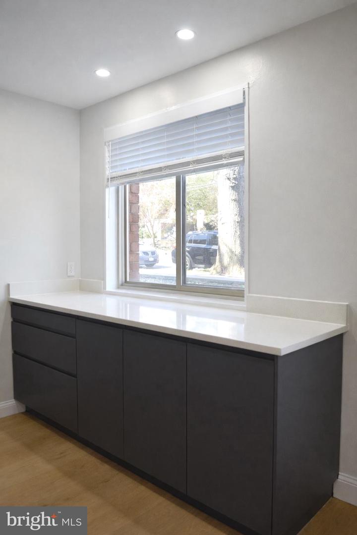 2710 Macomb St Nw #204 Property Photo 10