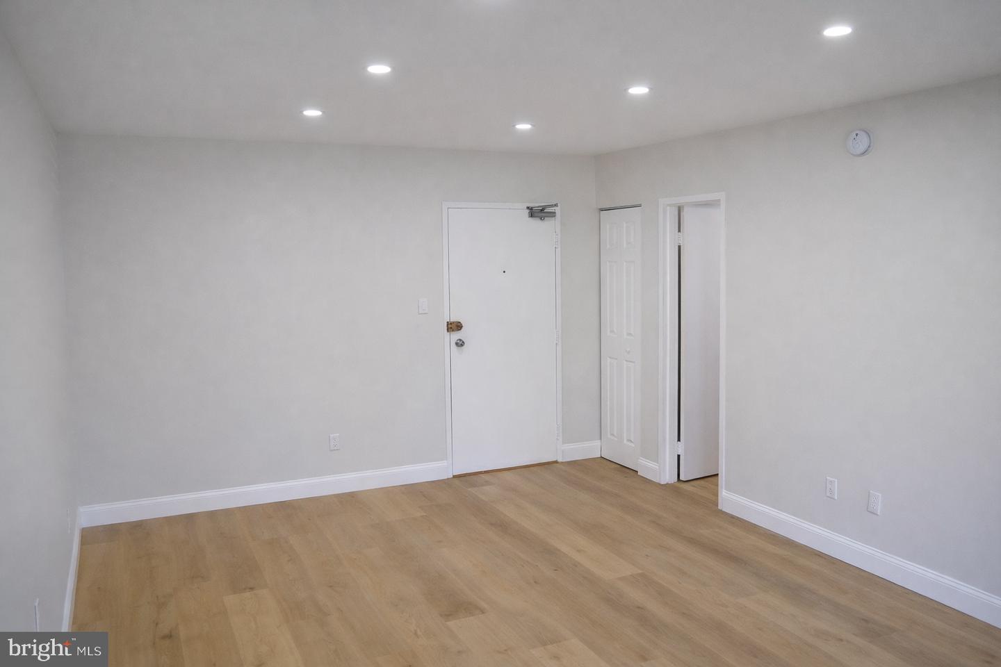 2710 Macomb St Nw #204 Property Photo 11