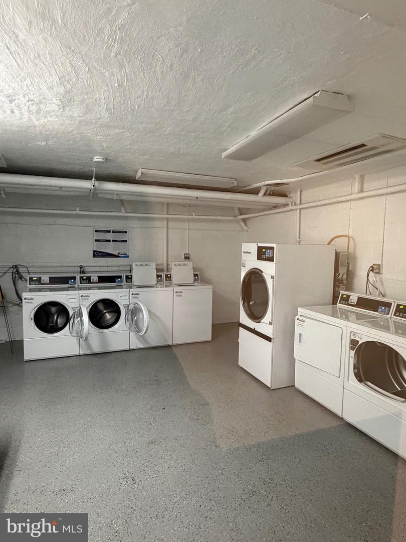 2710 Macomb St Nw #204 Property Photo 14