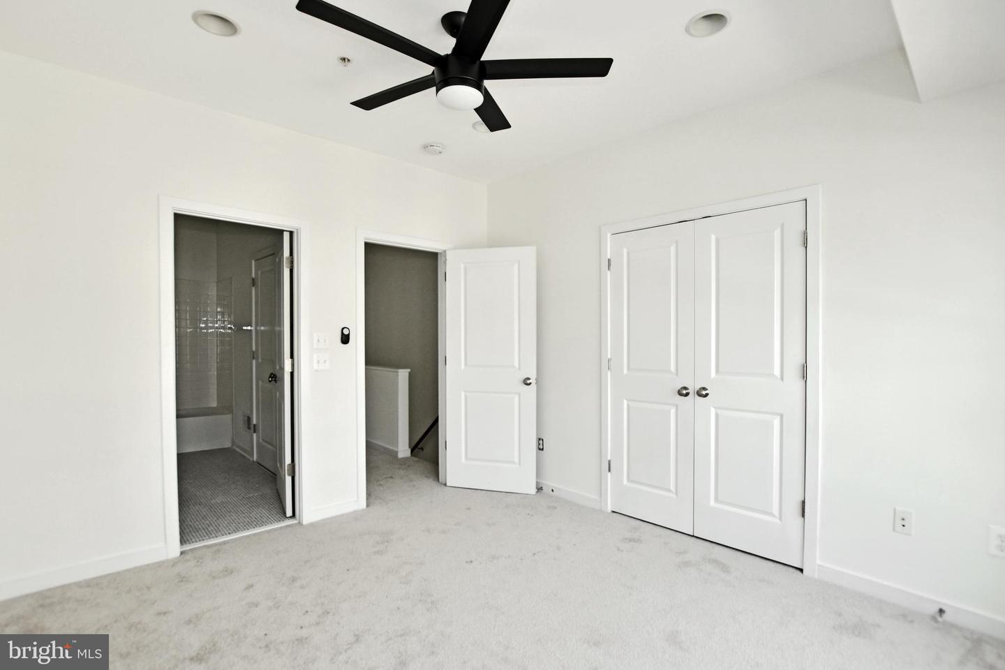 538 Regent Pl Ne Property Photo 18