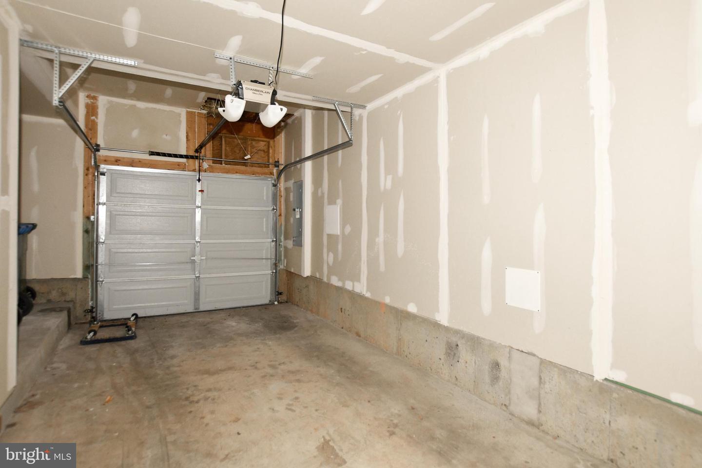 538 Regent Pl Ne Property Photo 22
