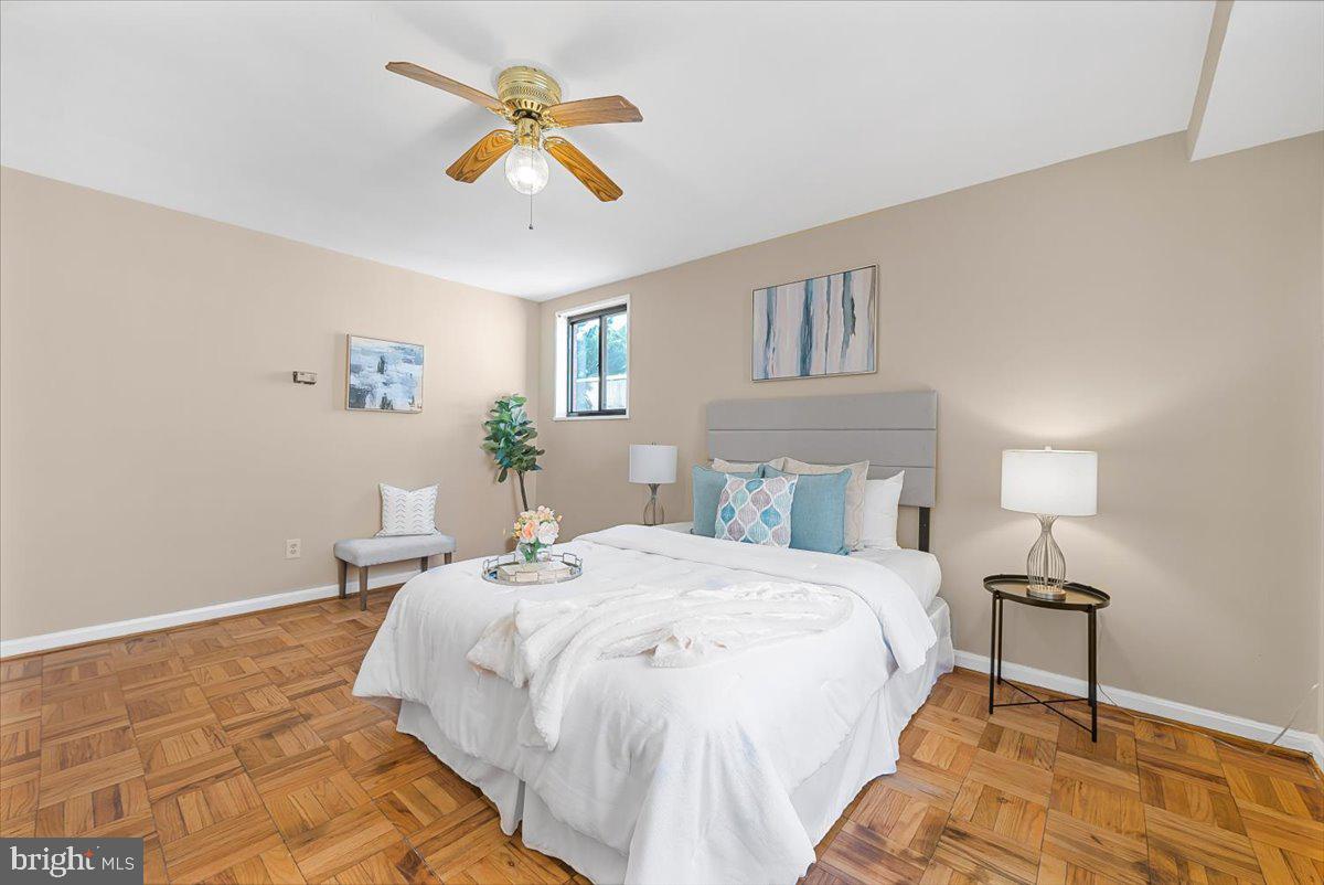 5112 Macarthur Blvd Nw #110 Property Photo 12