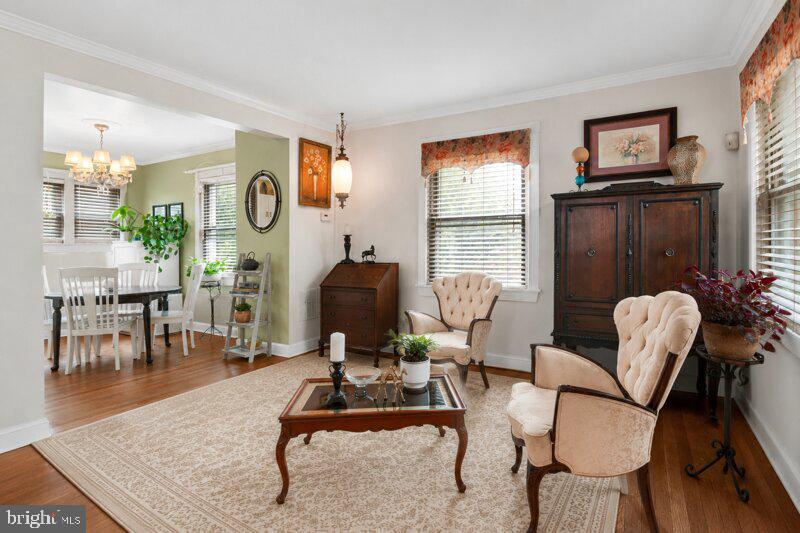 5703 Blair Rd Ne Property Photo 2